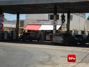 posto de gasolina foto vinnicius cremonez 2